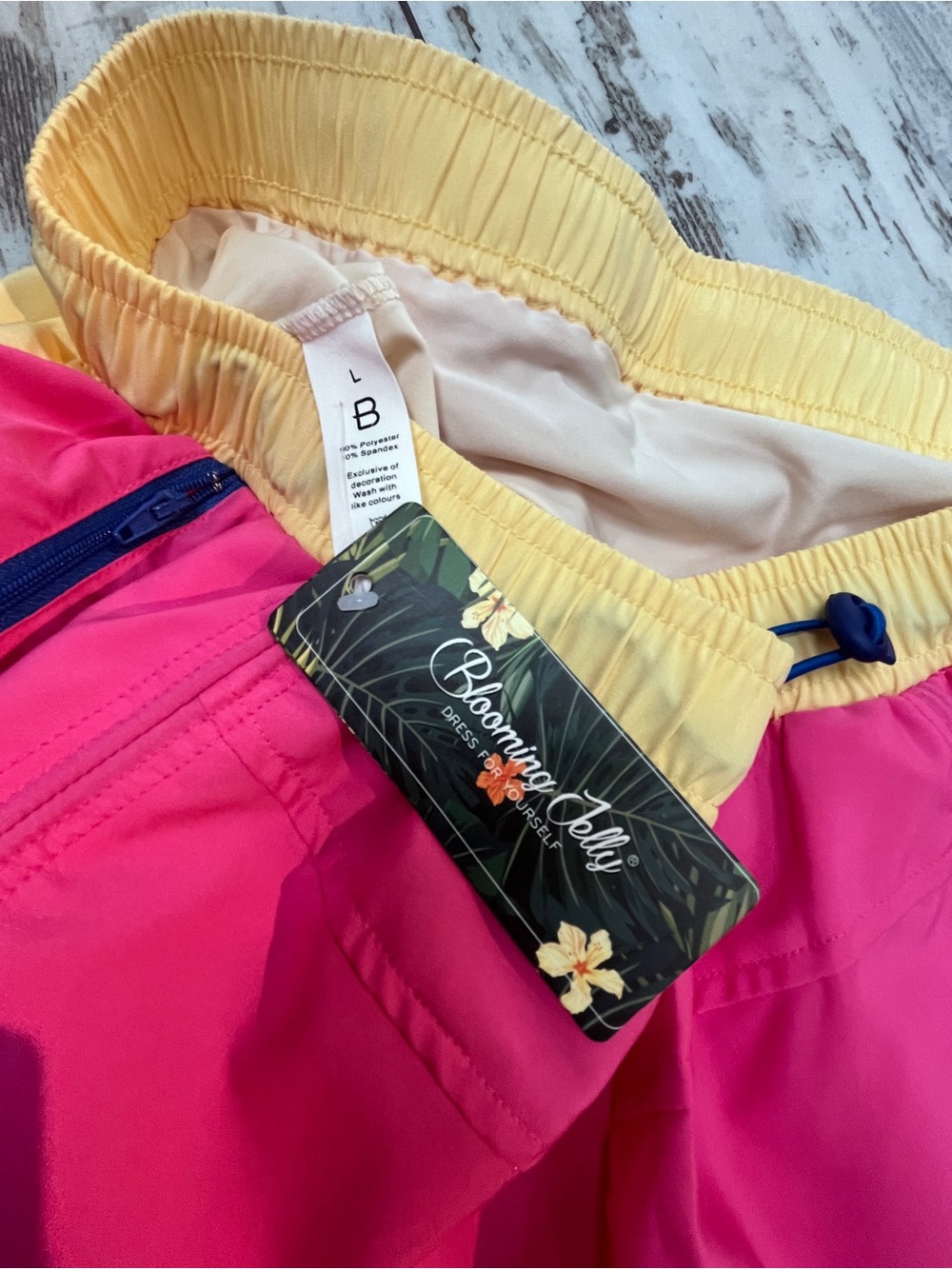 Blooming Jelly NWT Colorful Hot Pink Yellow High Waisted Running Shorts Large - Picture 7 of 14